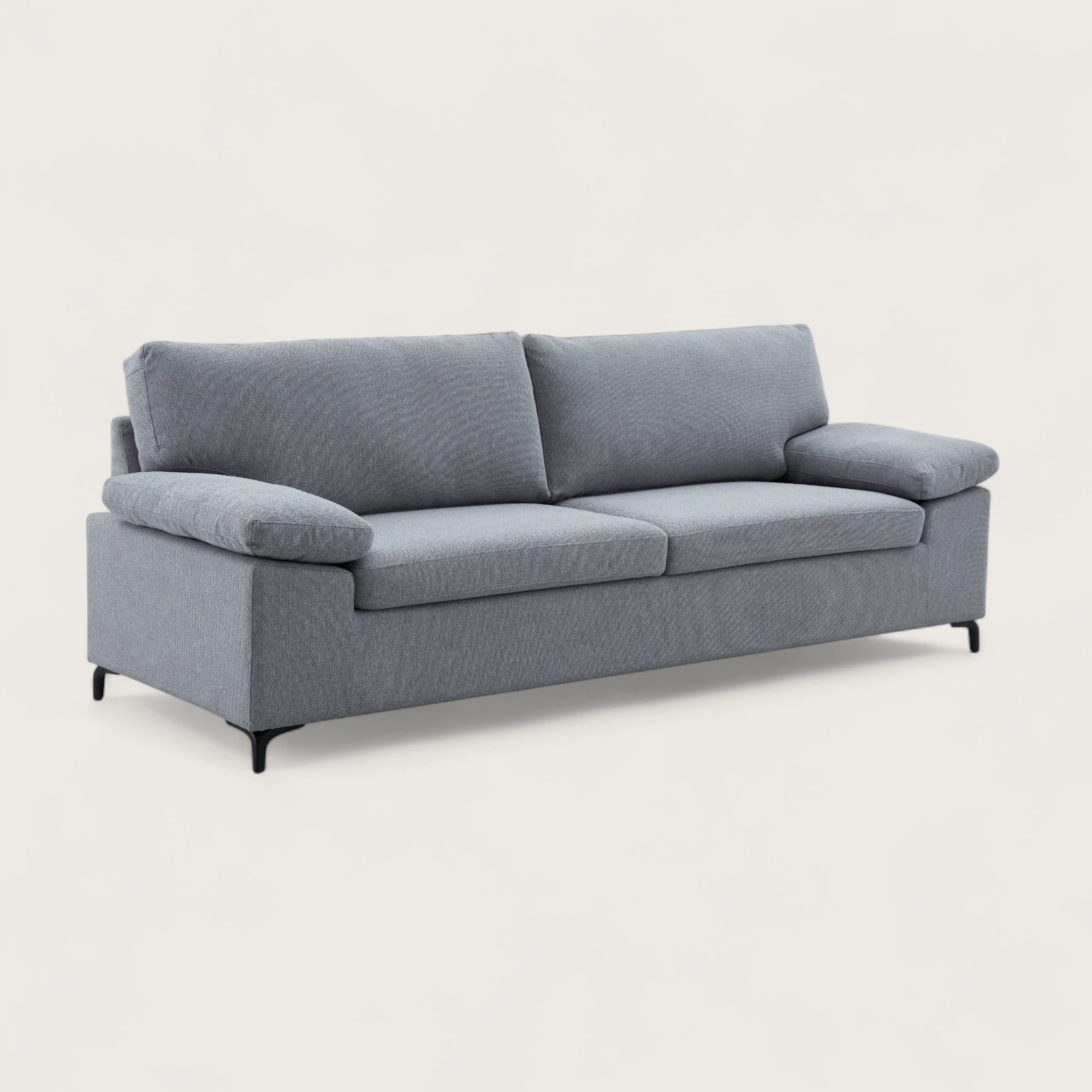 Divano moderno per soggiorno in tessuto, con seduta ampia e imbottita, schienale alto e braccioli lineari e confortevoli.